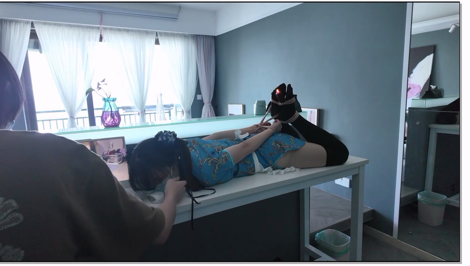 HSYC016-海砂原创 五花电击踮脚惩罚兼职的双马尾萝莉服务生后再驷马烛台放置