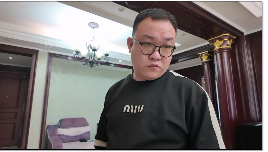 FYGZS036-枫叶工作室 母女劫难 第二集 单亲母女被房东老王囚禁虐待 美女老师上门家访发现隐